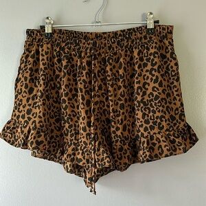 Cheetah print shorts with frilly bottom